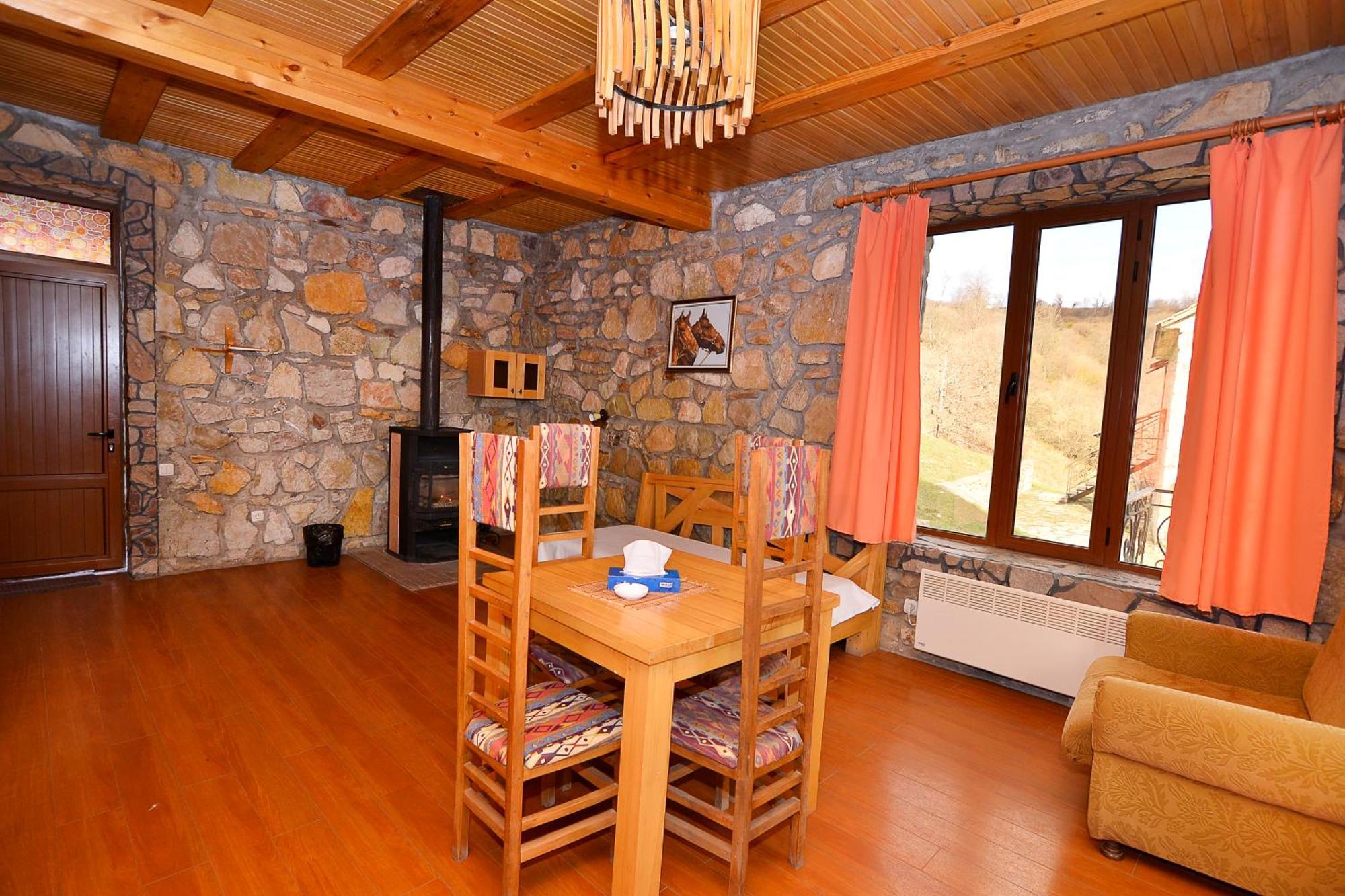 Apaga Resort Ijevan Pokoj fotografie
